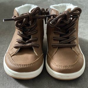 Never worn. H&M fleece lined boots size 2.5-3.5